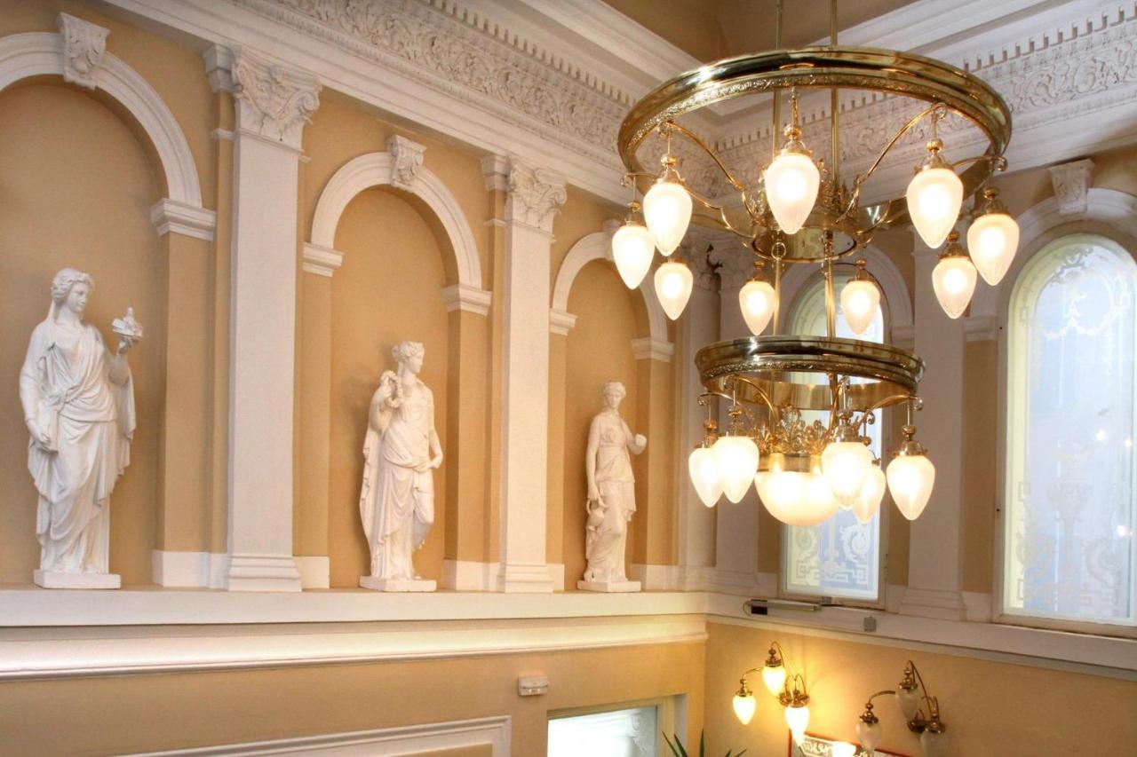 Hotel Maxim Marianske Lazne Luaran gambar