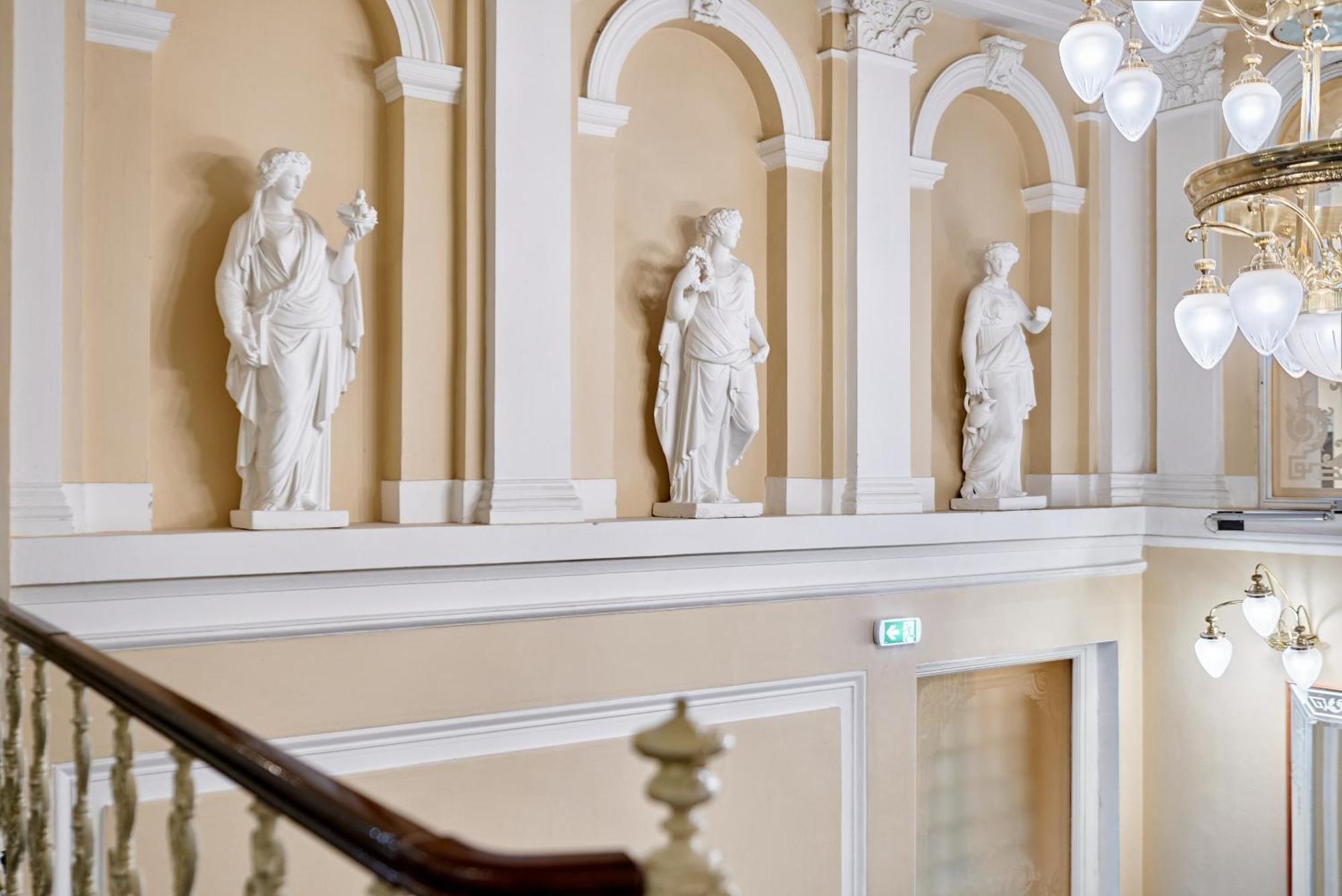 Hotel Maxim Marianske Lazne Luaran gambar